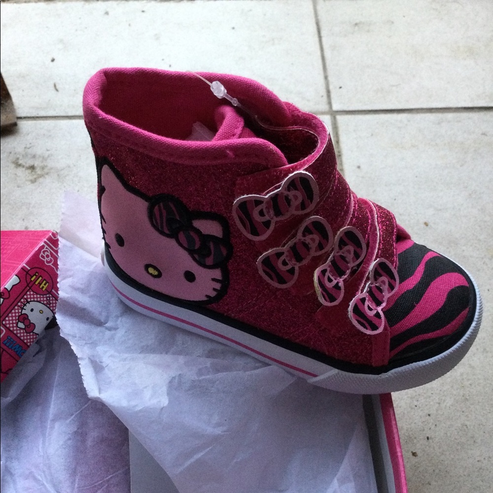 Hello kitty shoes